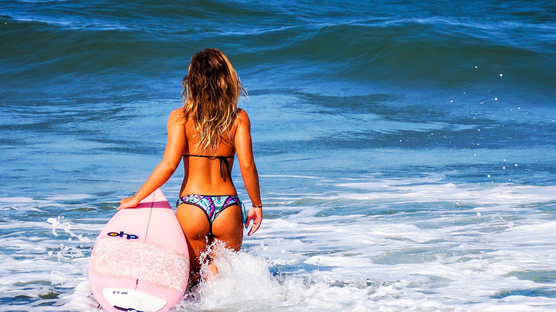 5 Most Impressive Surf Spots in Australia